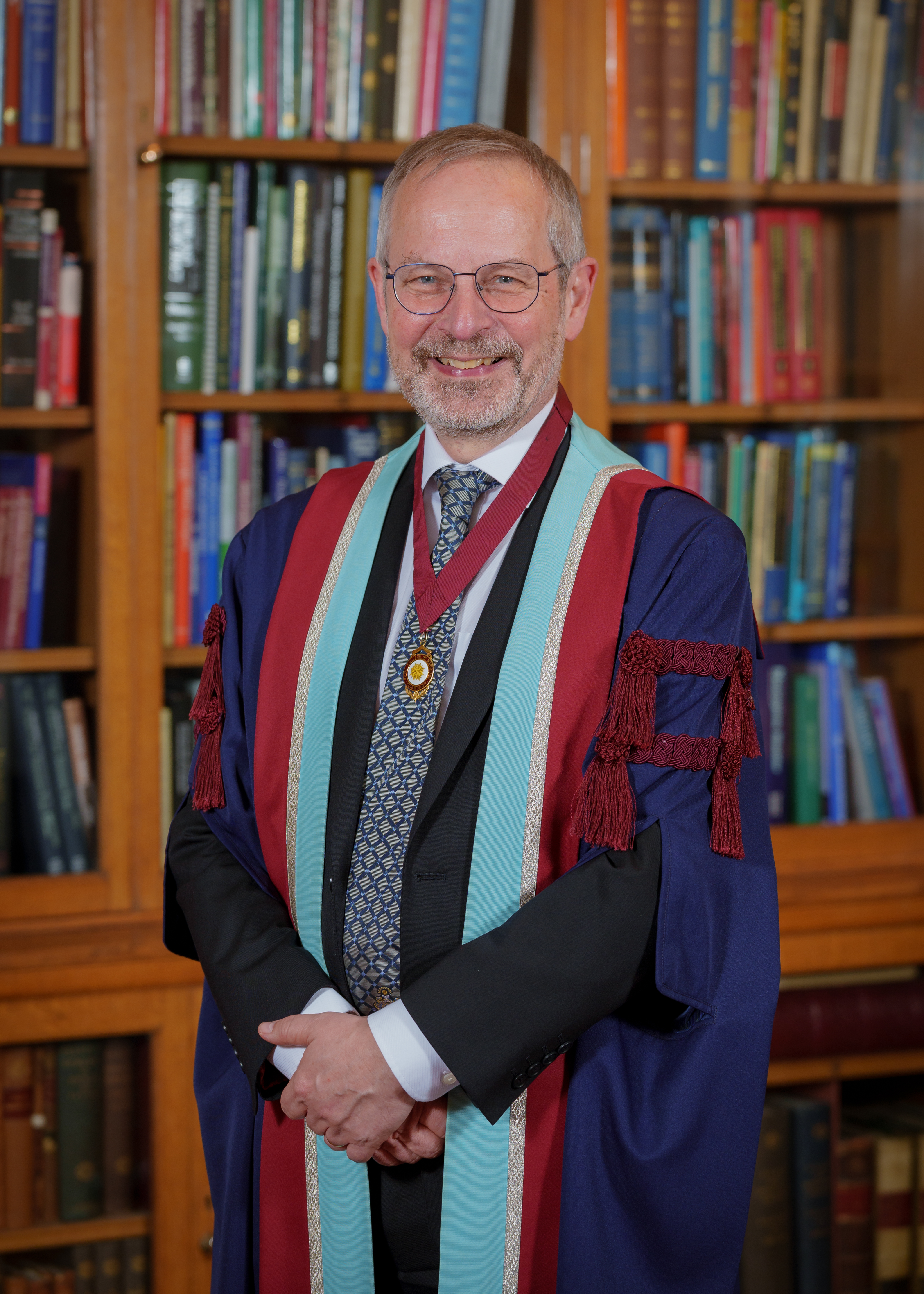 Mr William S McLaughlin